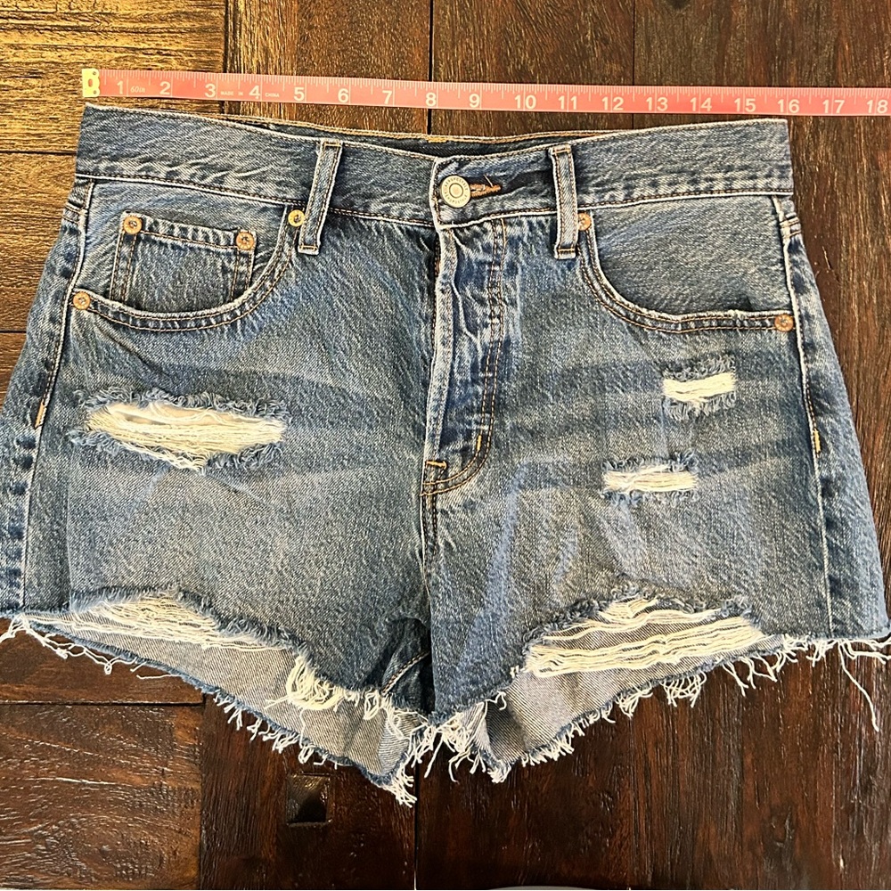 Button-Fly Boyfriend Distressed Blue Denim Cut Offs Jean Shorts